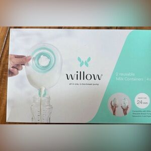 Willow Milk Container in Mint and Gray